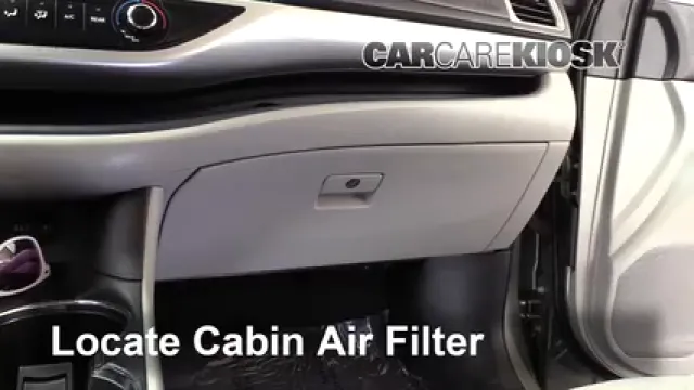 2015 Toyota Highlander LE 2.7L 4 Cyl. Filtre à air (intérieur) Changement